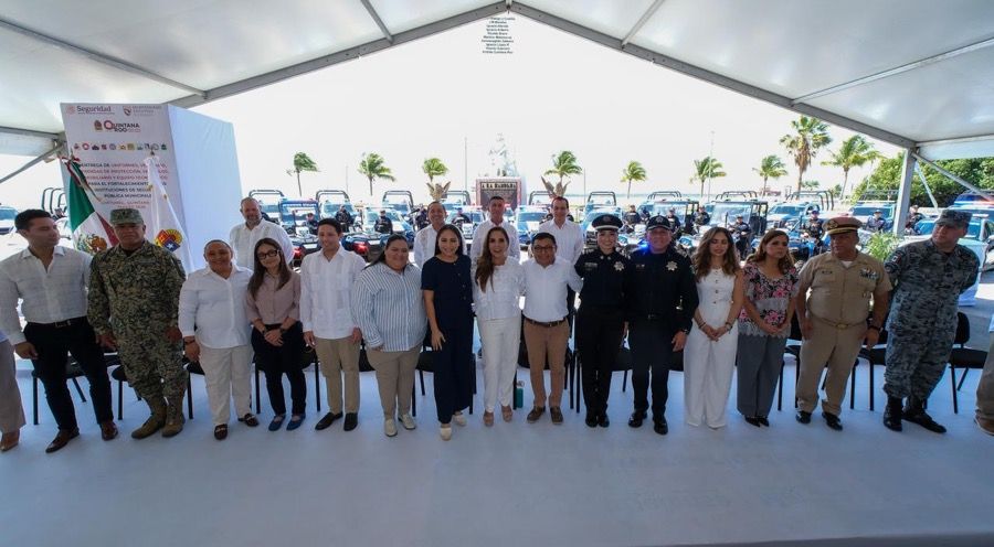 INVERSIÓN DE 100 MDP | Mara Lezama entrega equipamiento para reforzar seguridad en Quintana Roo