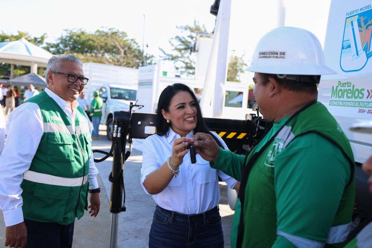 Entrega Blanca Merari nuevas unidades operativas a Servicios Públicos ...