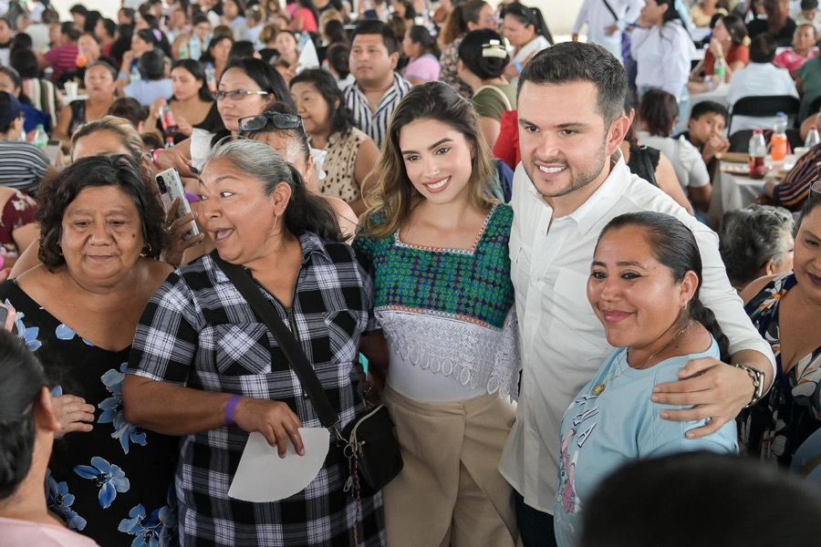 Pablo Bustamante reafirma compromiso con las familias de Cancún en su 56 aniversario