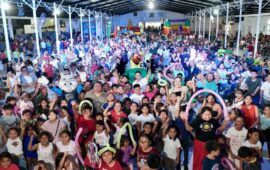 Renán Sánchez Tajonar celebra con más de mil 800 cozumeleños el Día de la Niña y el Niño
