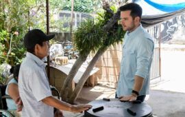 Visita Pablo Bustamante regiones de Cancún con apoyos directos a familias