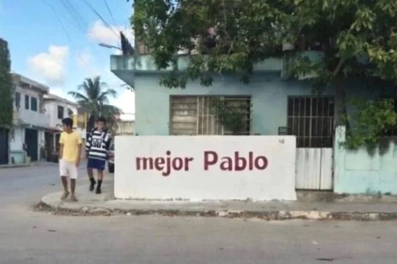 Ordena Teqroo borrar bardas con las frases “Cancún con Sanén y “mejor Pablo”