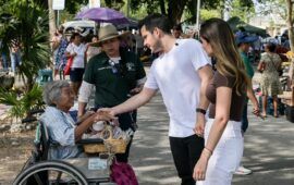 “Comemos Tod@s continúa llegando a las familias cancunenses” | Recorre Pablo Bustamante tianguis de la Región 96