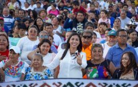 Marybel Villegas realiza marcha por la soberanía, en apoyo a Claudia Sheinbaum