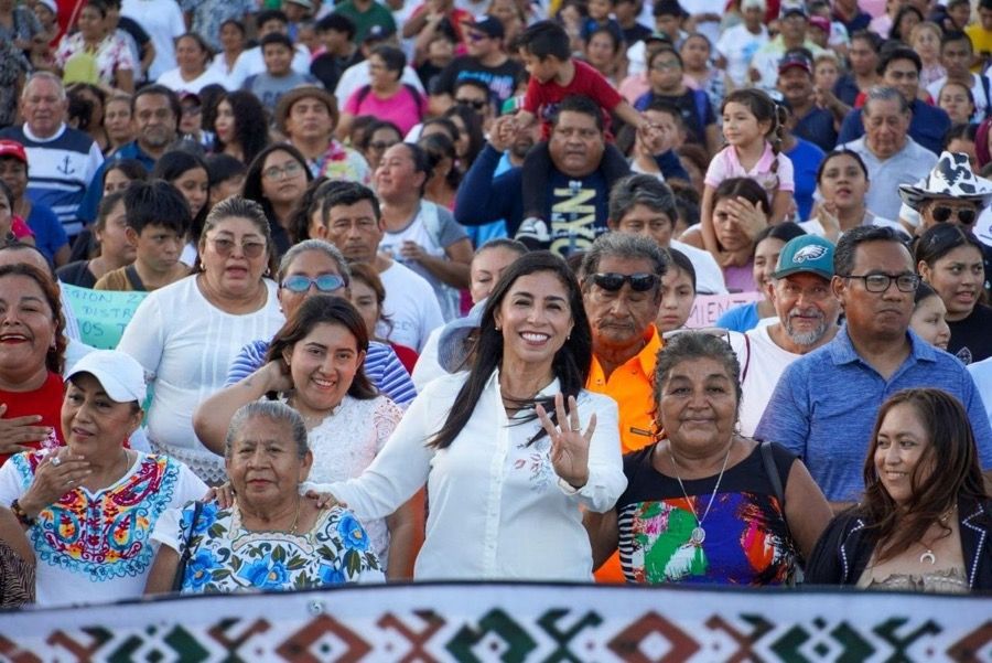 Marybel Villegas realiza marcha por la soberanía, en apoyo a Claudia Sheinbaum