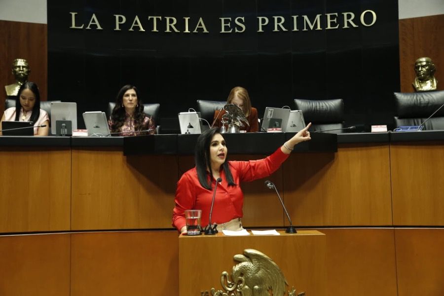 Mayuli Martínez exige declaratoria de desastre natural por sargazo y acusa omisión del Gobierno federal