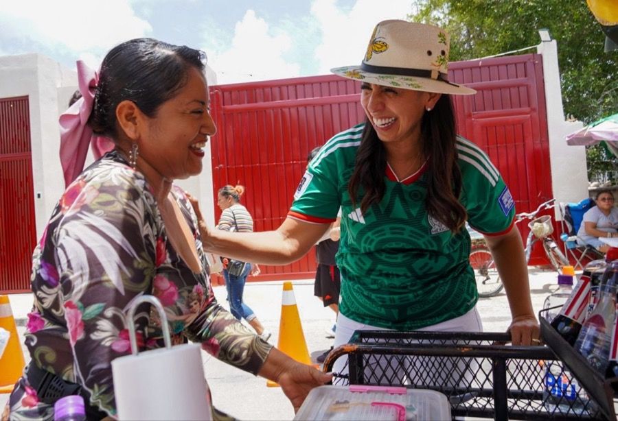 Marybel Villegas reafirma en las calles de Cancún su decisión de construir un nuevo capítulo para Quintana Roo