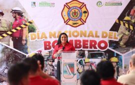 Reconoce Blanca Merari la valentía y entrega de los Bomberos de Puerto Morelos