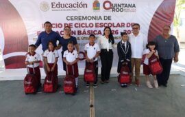 Da Blanca Merari la bienvenida a niñas y niños al ciclo escolar 2026-2027