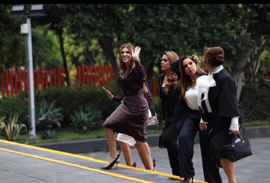 REFORMA | Gobernadores presionaron a dirigencia de MORENA; van sus candidatos o no sacan la elección