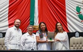 Entregan Mara Lezama y Congreso medalla al mérito Mujer Indígena Maya “María Petrona Uicab” a Deira Jiménez Balam