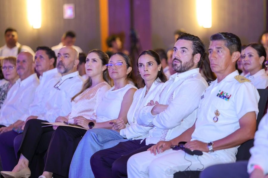 “Trabajaremos de la mano del Gobierno de México y Quintana Roo contra el sargazo”: Ana Paty Peralta