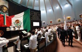 Celebran en el Congreso el 52 Aniversario de Quintana Roo