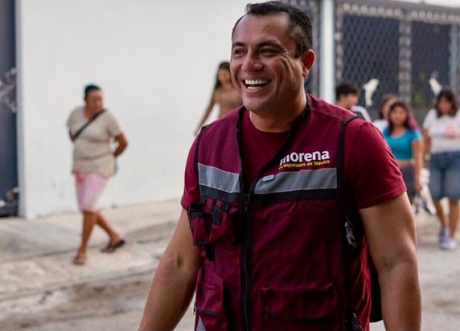 “Chava” Diego se registra en el proceso interno de MORENA para Cancún