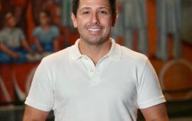 “LO MEJOR DE COZUMEL ESTÁ POR VENIR” | Renán Sánchez Tajonar solicita licencia al Congreso