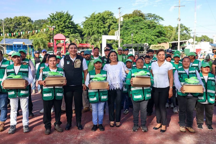 Impulsa Blanca Merari mejores condiciones laborales para el personal de servicios públicos